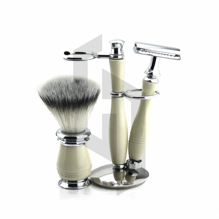 SHAVING KITS